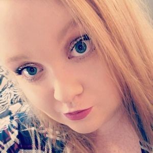 Meet your Posher, Michaela